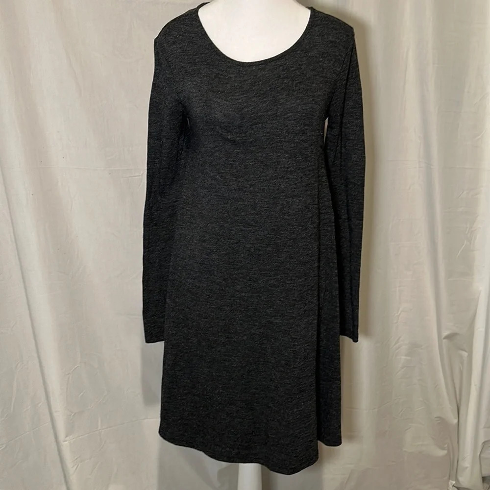 grey long sleeve Old Navy dress size small